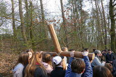 Ökumenischer Jugendkreuzweg in Naumburg (Foto: Karl-Franz Thiede)